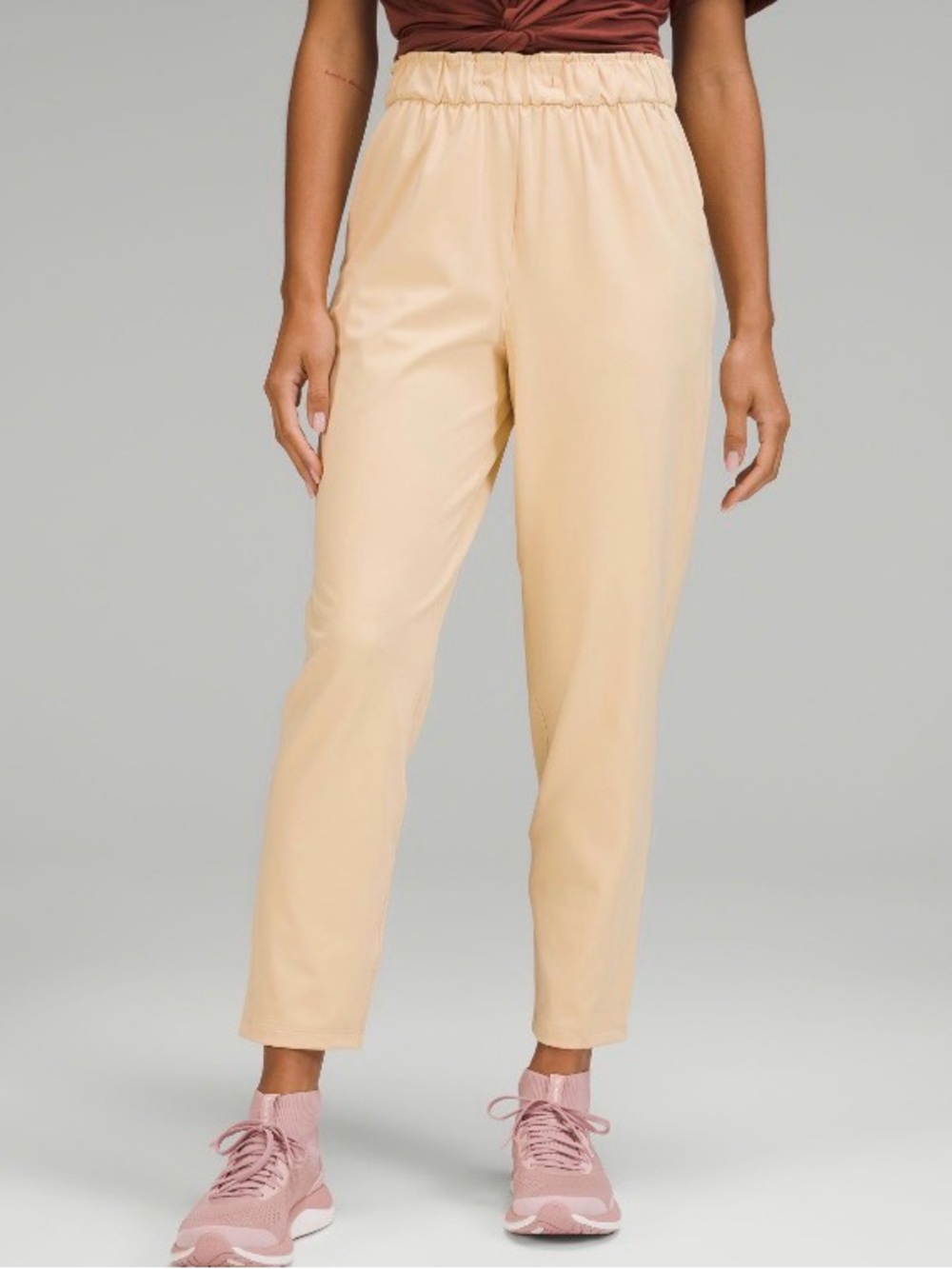 Lululemon Stretch High Rise 7/8 Pant in Prosecco